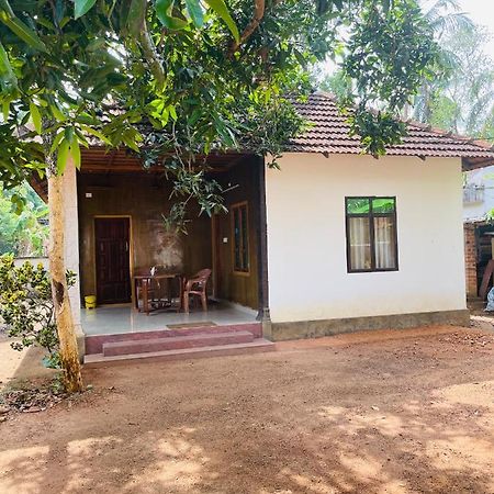 The Munroe Villagio Homey Mundrothuruth Buitenkant foto